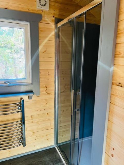 Hidden Hut - Aros View - Tobermory Villa Bagian luar foto